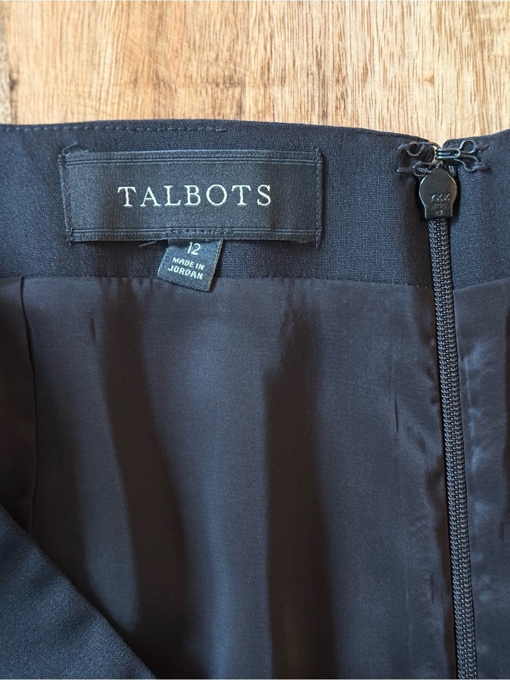 Talbots Classic Black Pencil Skirt Size 12 Lined Back Zip office wear